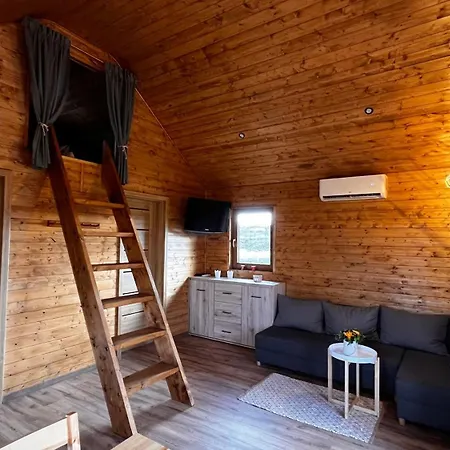 Holiday home Debowy Domek Mazury *